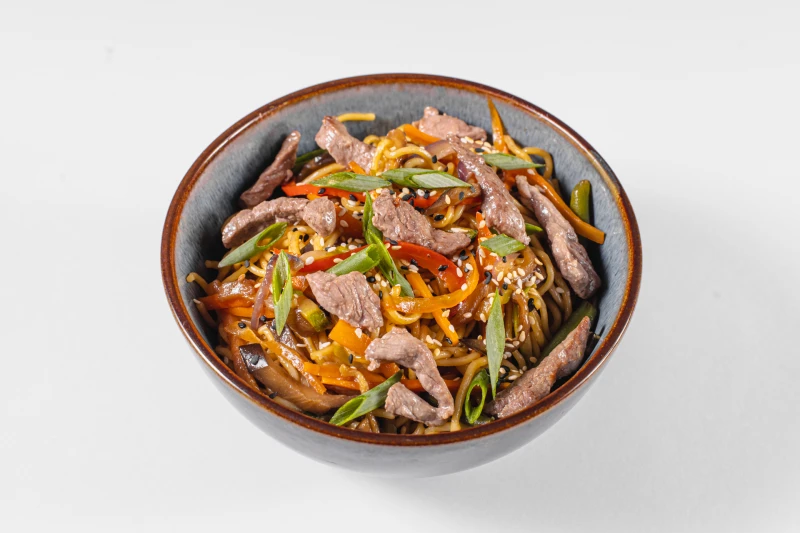 Wok с Говядиной  и Овощами