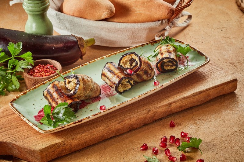 Рулетики из баклажана