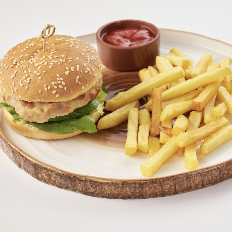 Чикен Бургер с картошкой фри