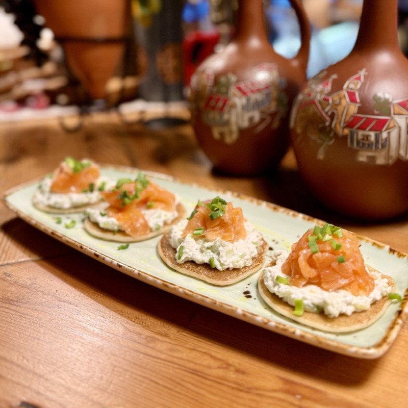 Блины с лососем слабой соли