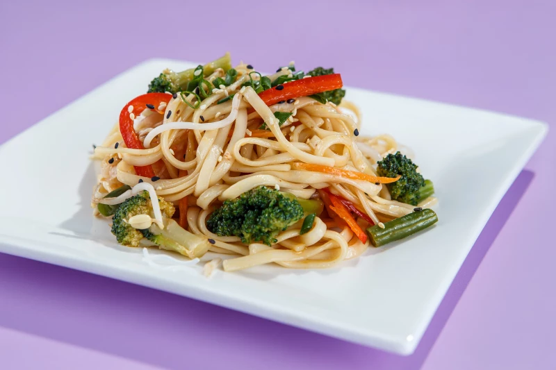 Яки удон с овощами