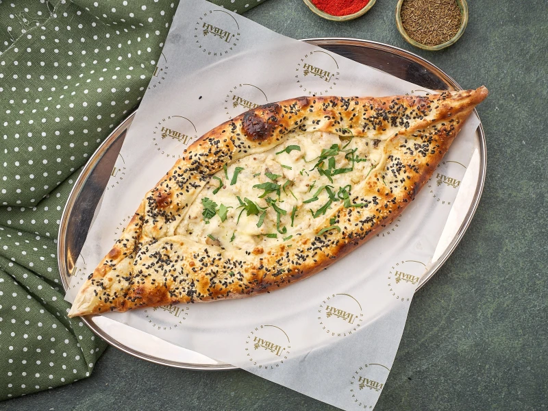 Пиде с курицей и грибами