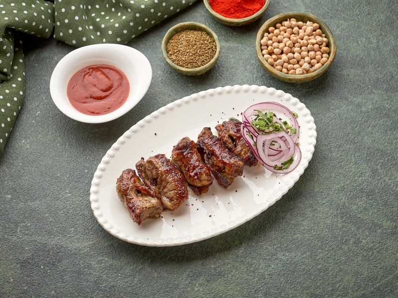 Шашлык из печени ягненка с курдюком