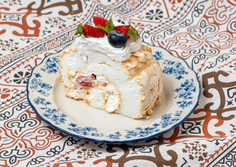 Меренговый рулет