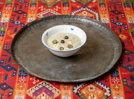 Овсяная каша с маком и миндалем