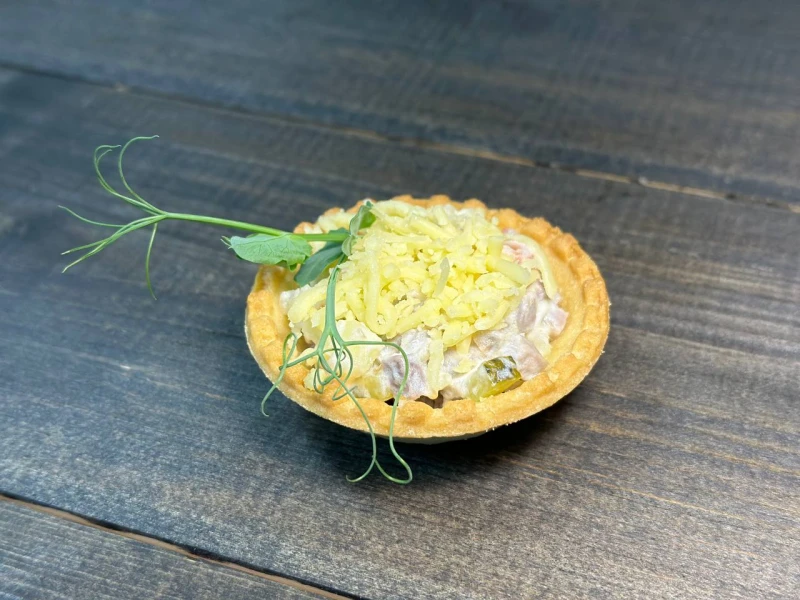 Тарталетка "Телятина с соленым огурчиком"  45 г