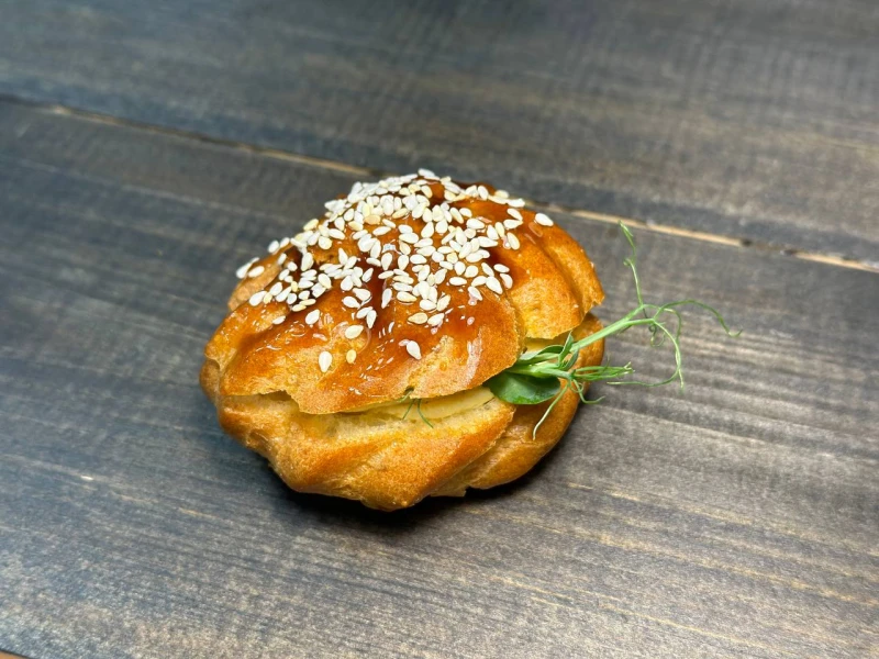 .Профитроли с куриным муссом 50 г