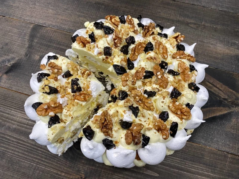 Торт_Заказ "Графские развалины" 1,2 кг