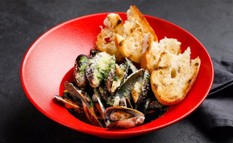 Мидии в сливочном соусе