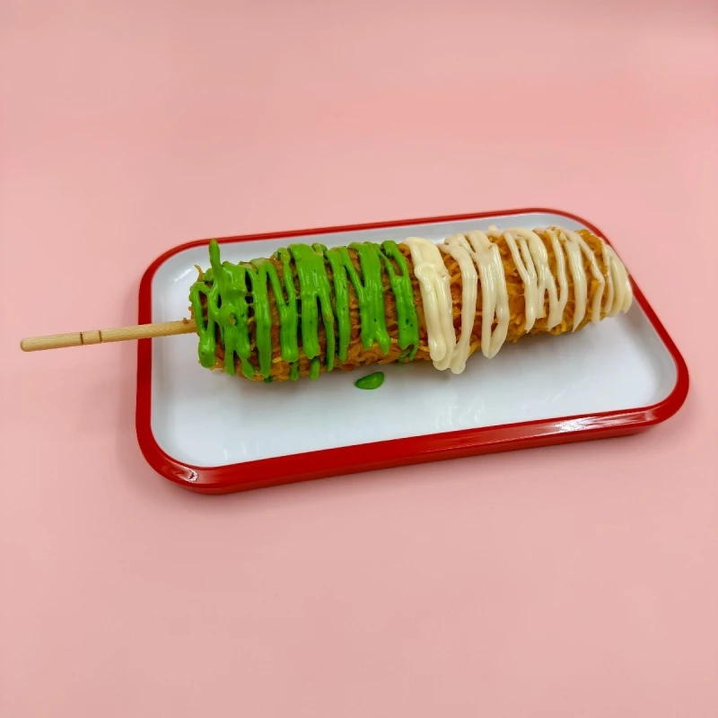 Корн-дог с сосиской и дошиком