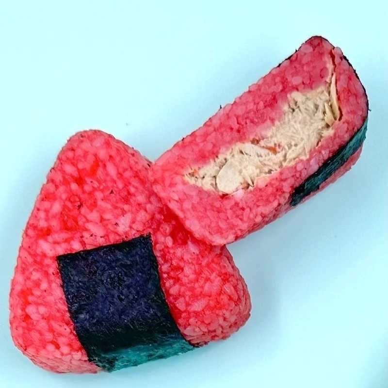 Тона-онигири (тунец)