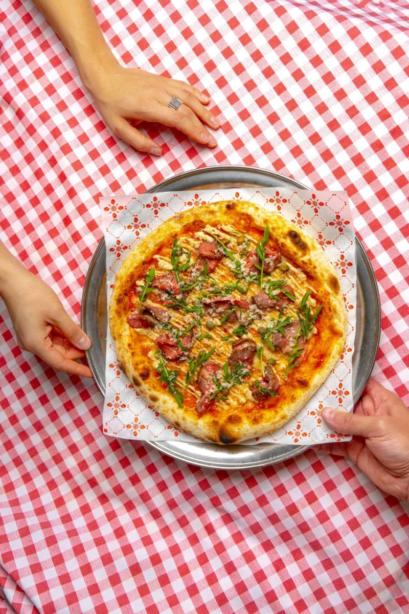 Пицца с ростбифом 