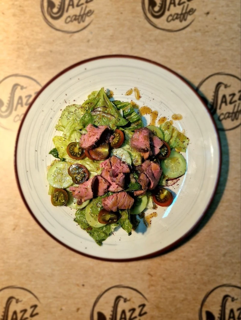 Салат с Ростбифом