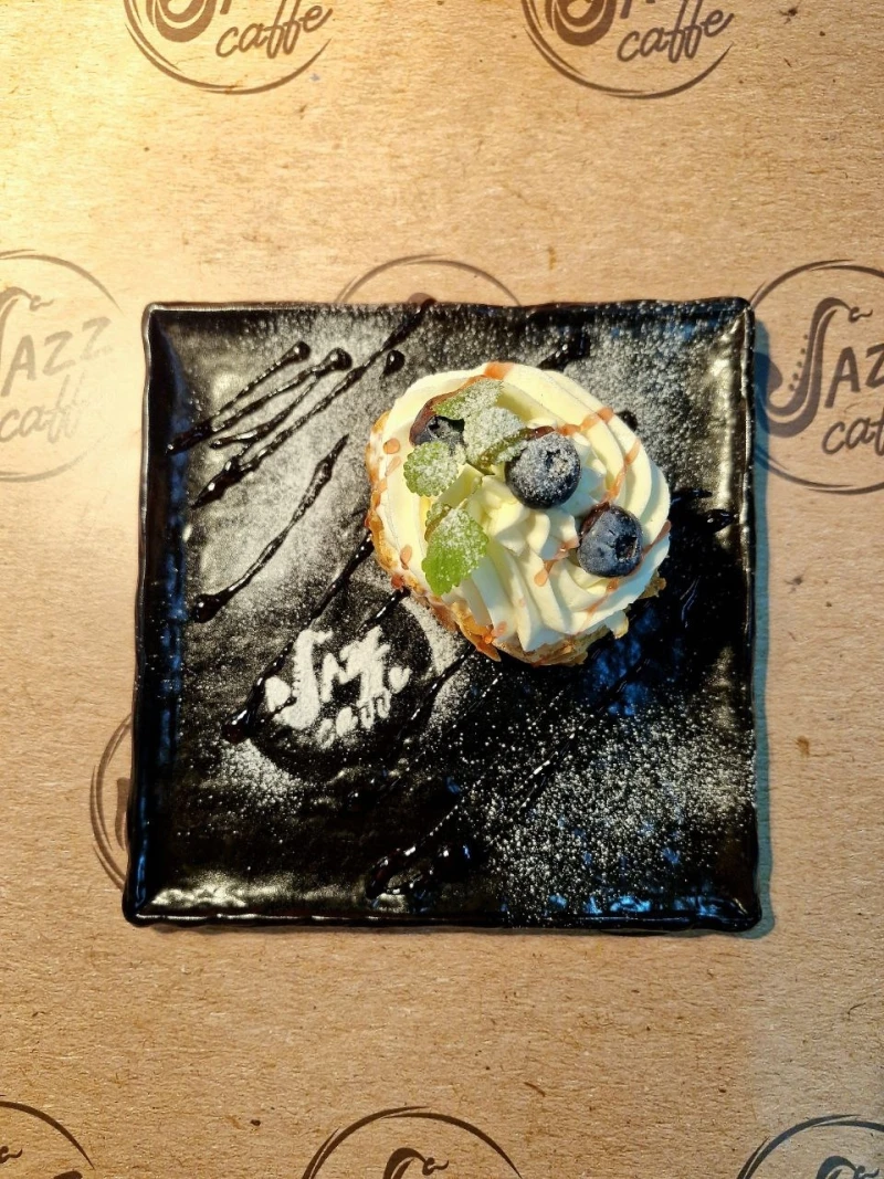 Меренговый десерт