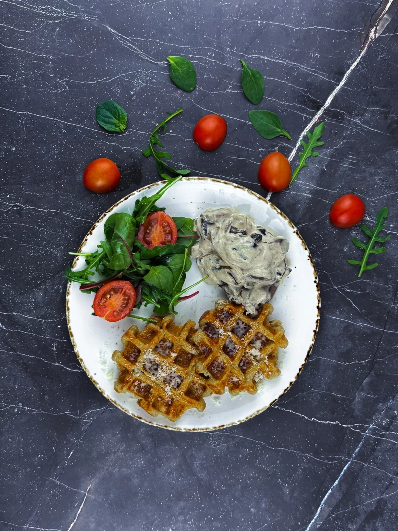 Картофельные вафли с говядиной