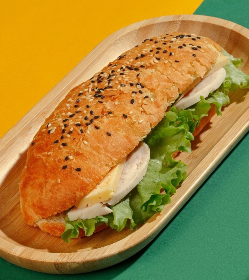 Бутерброд с ветчиной и сыром