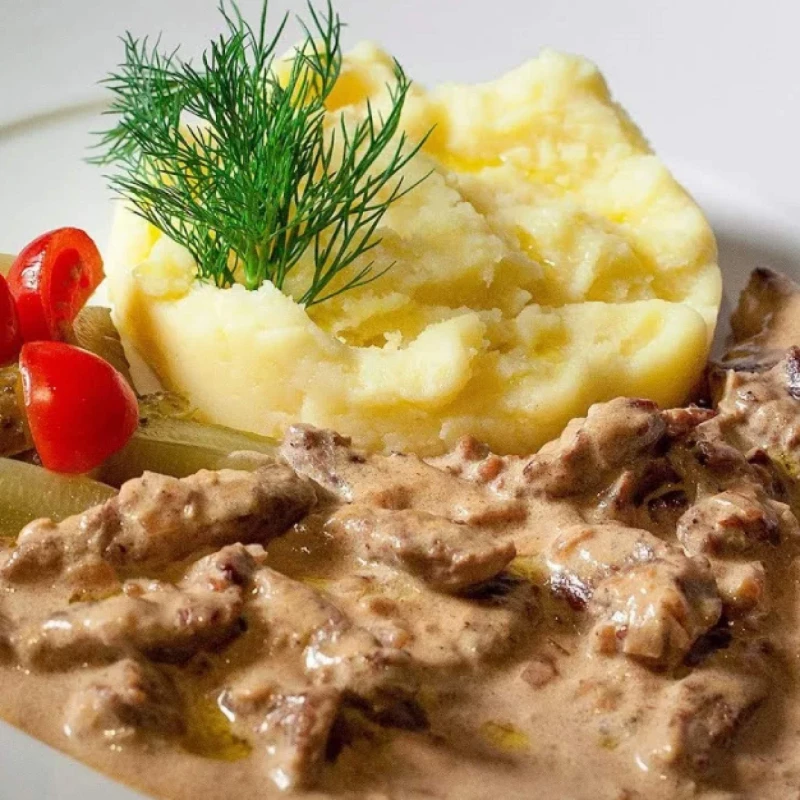 Бефстроганов из телятины