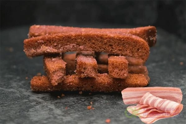 Чесночные гренки с беконом