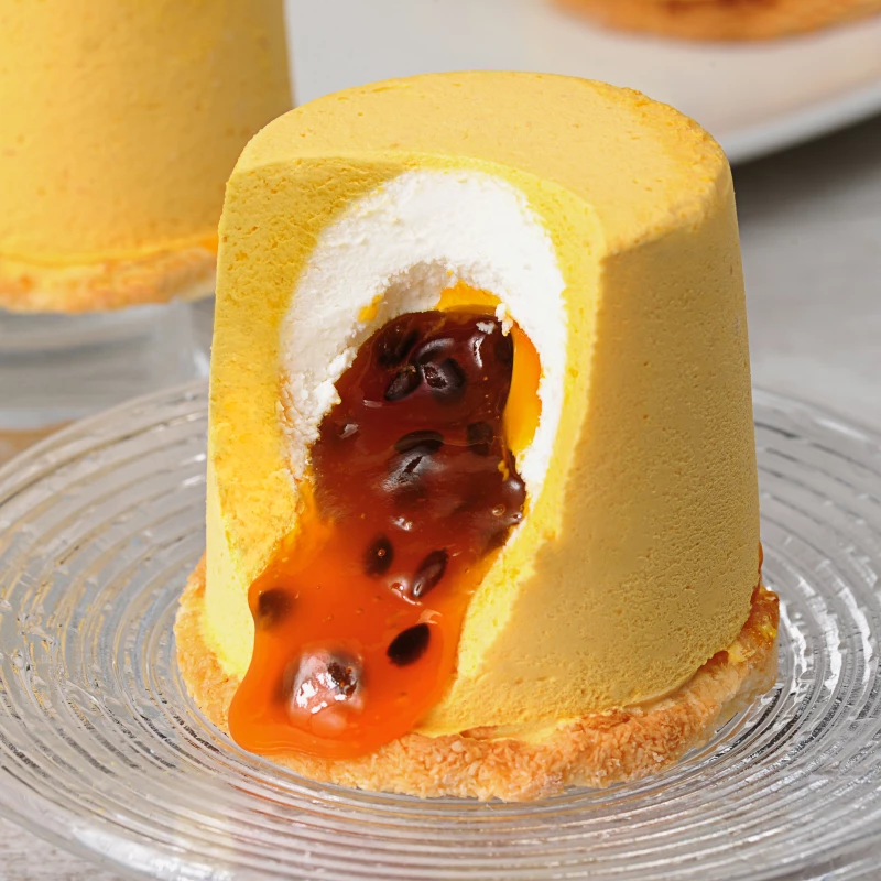 Пироженое манго-маракуйя