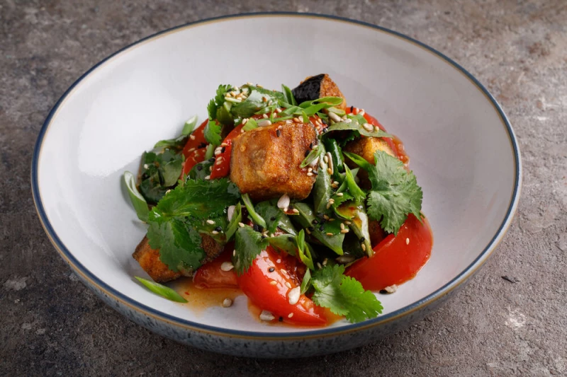 Салат из хрустящих баклажанов  