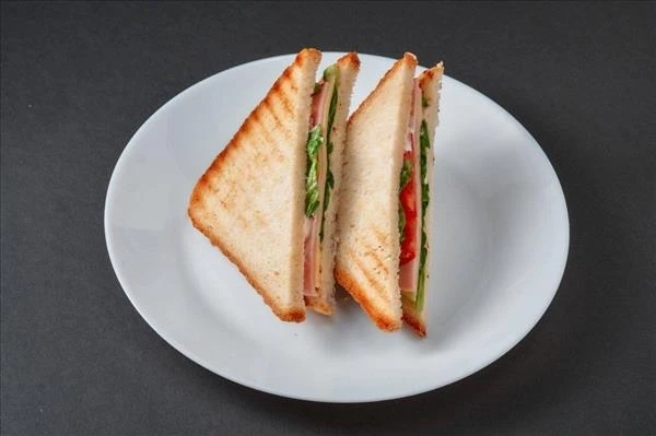 Сэндвич с ветчиной и сыром (150 гр)