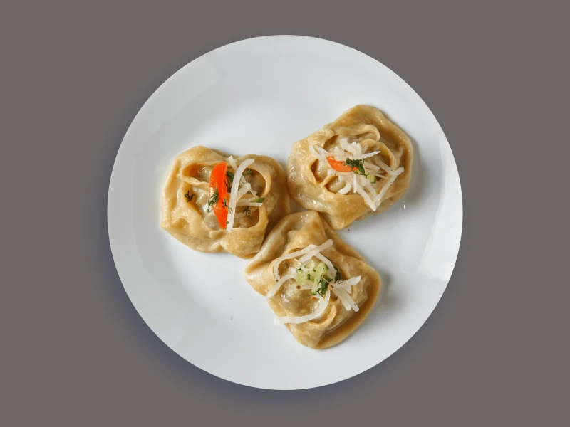 Манты с говядиной (1 шт / 90 гр)