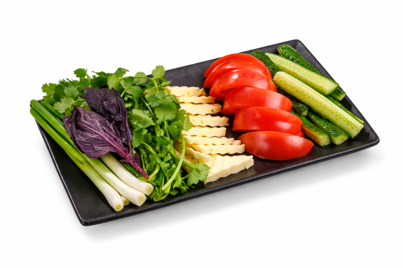 Ассорти из свежих овощей