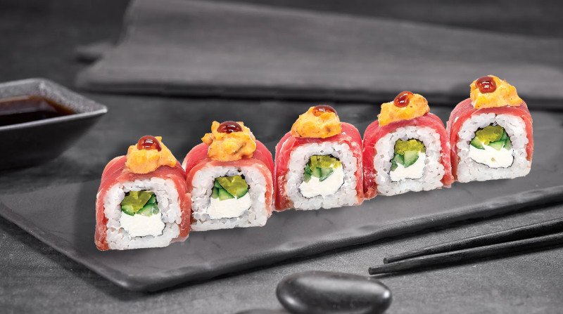 Шеф-ролл с тунцом и угрем