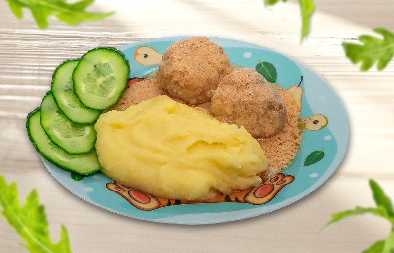 Куриные фрикадельки с пюре 