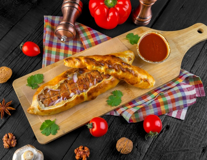 Фирменный хачапури "КишМиш" 350/40гр
