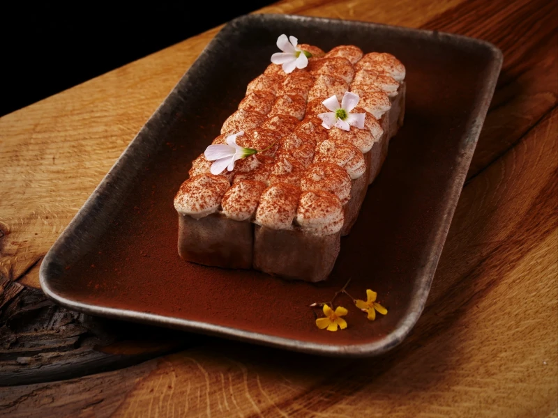 Сладкий ролл тирамису