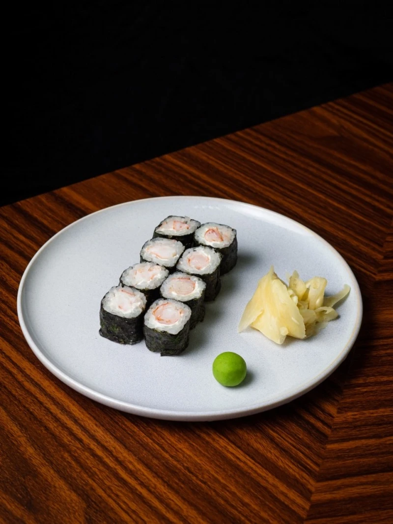 Маки с креветкой и сливочным сыром