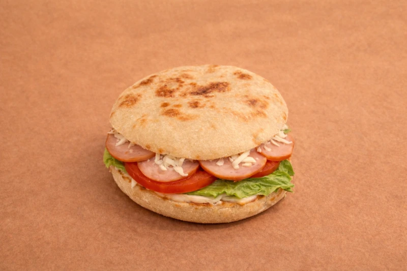 Чиабатта с ветчиной