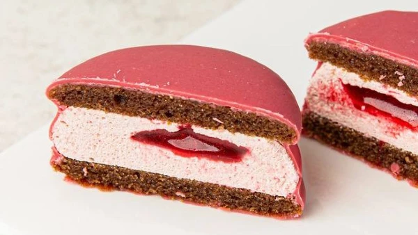 Как чокопай ягодный Sweet бисквит с ягодным суфле