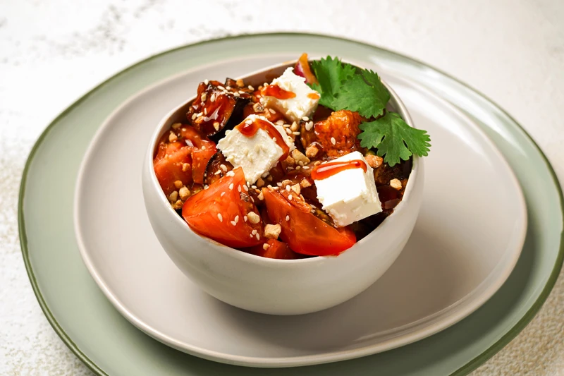 Салат "С хрустящими баклажанами"