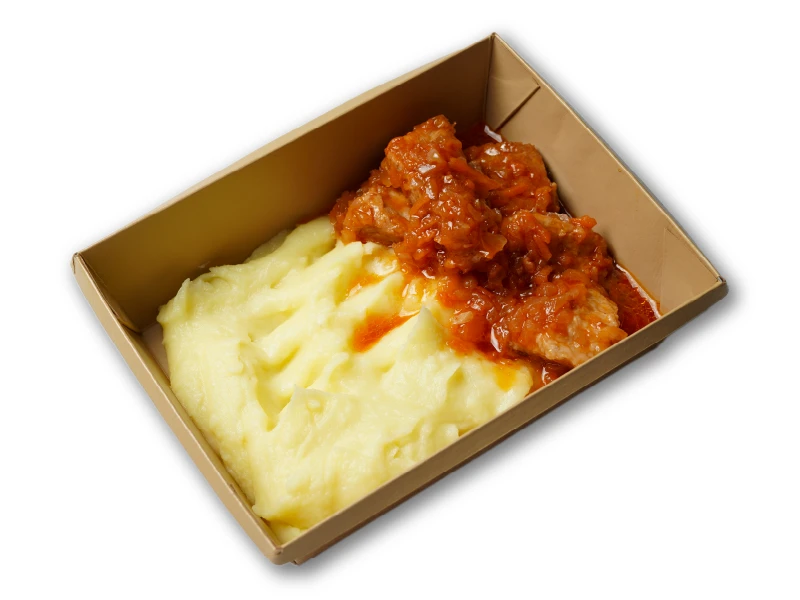 Гуляш из свинины с пюрешкой