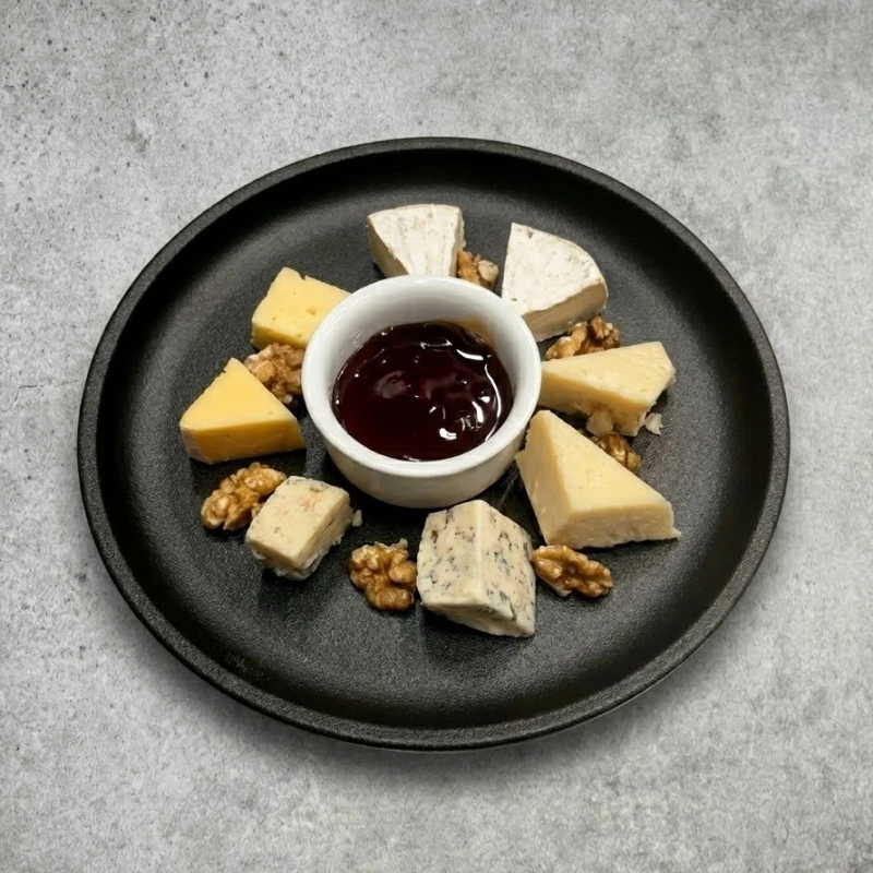 Сыры с мёдом и орехами