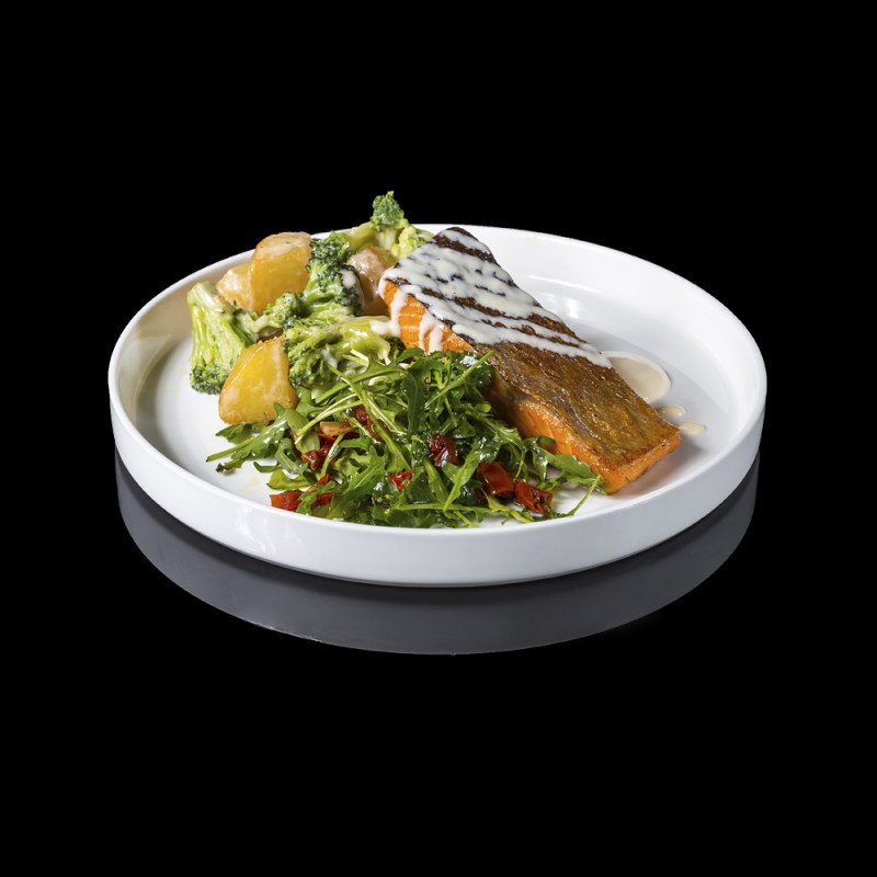 Форель с брокколи и картофелем