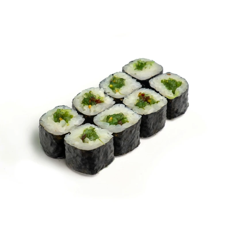 Ролл с чука салатом