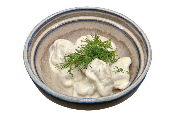 Пельмени из щуки со сливочным соусом