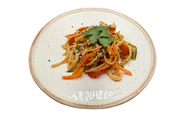 С кальмаром и пшеничной лапшой