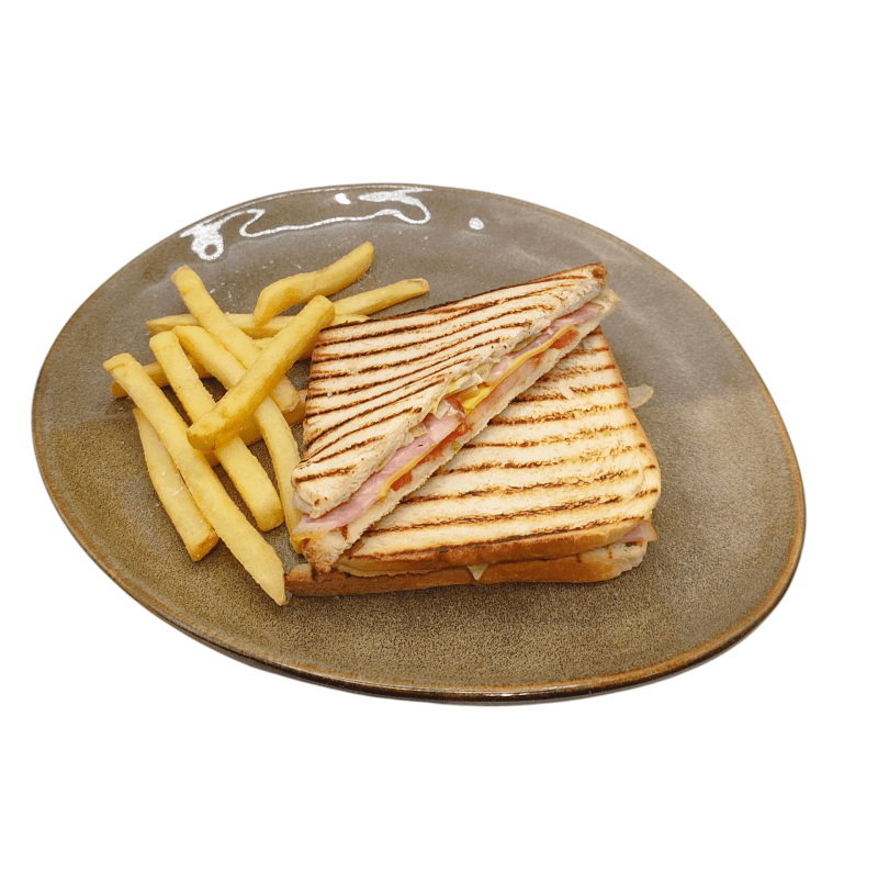 Сэндвич с беконом и картофелем фри