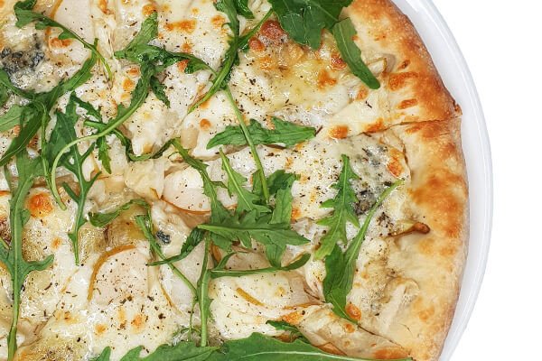 Пицца с грушей и блю чиз