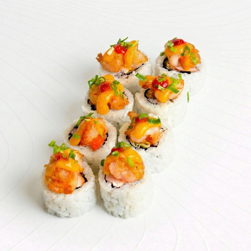 Ролл с лососем и креветкой сверху