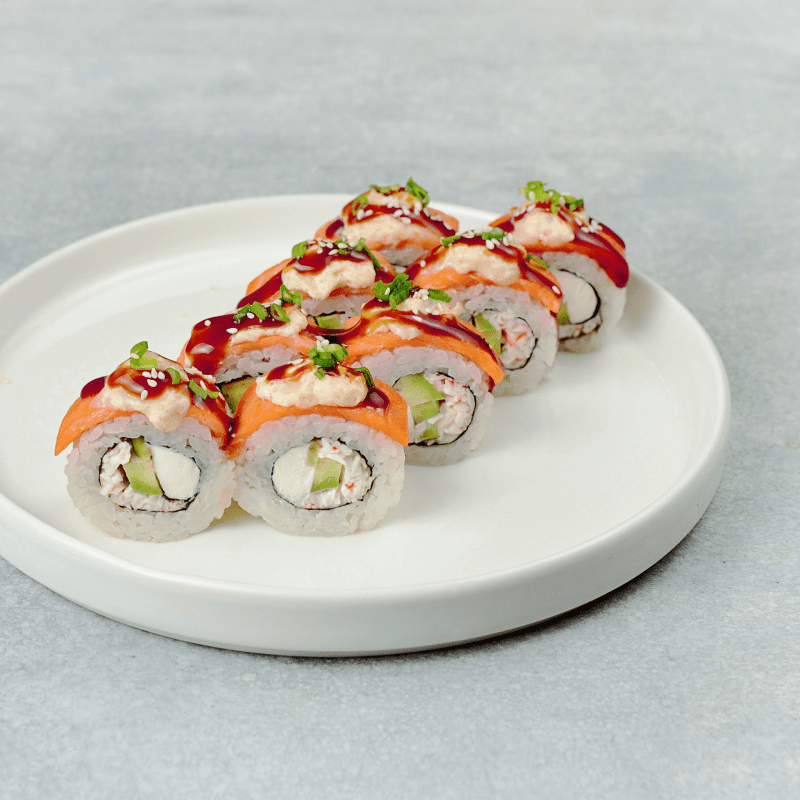 Запеченный в лососе с крабом