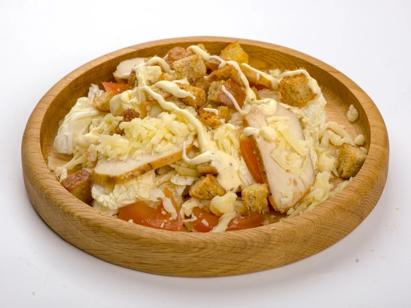 Салат Цезарь с курицей 