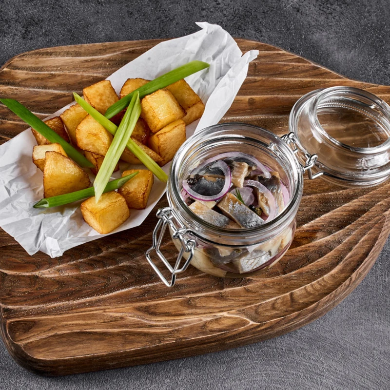 Каспийская сельдь с  картофелем