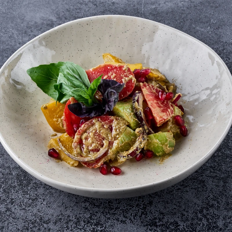 Салат овощной с грузинскими нотками