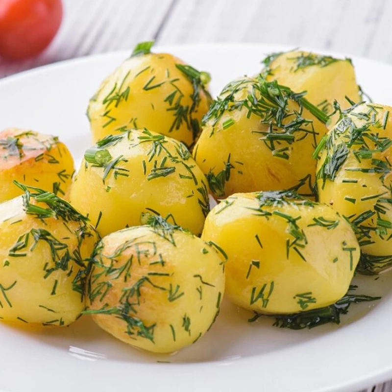 Картофель отварной со сливочным маслом и зеленью