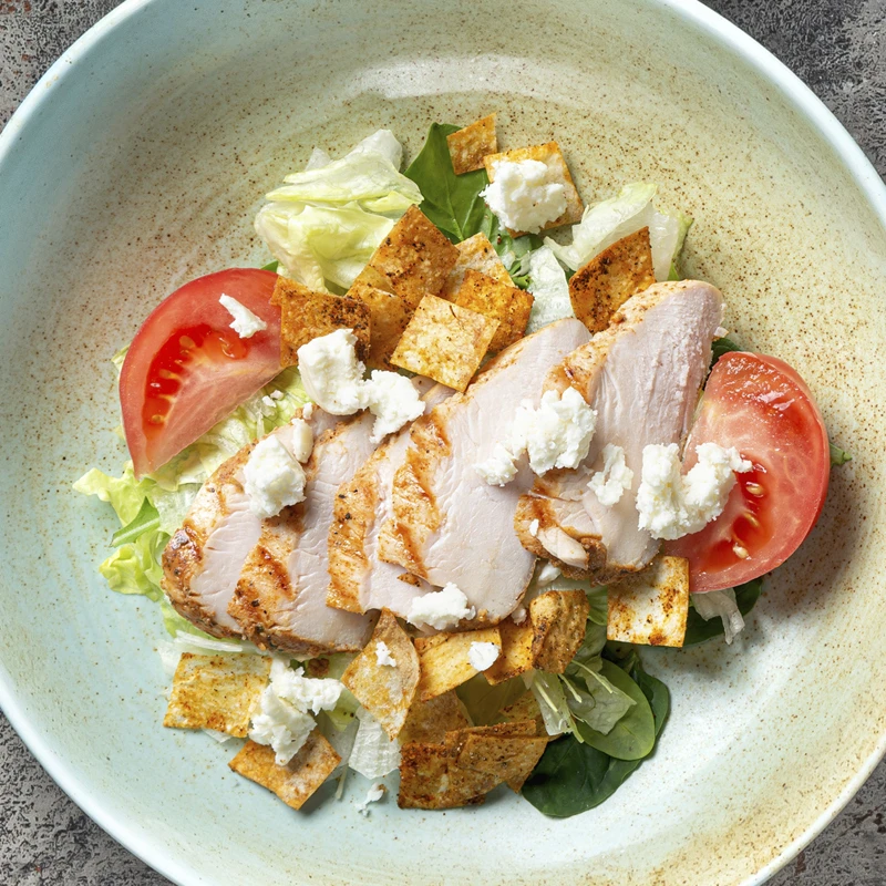 Салат с куриной грудкой
